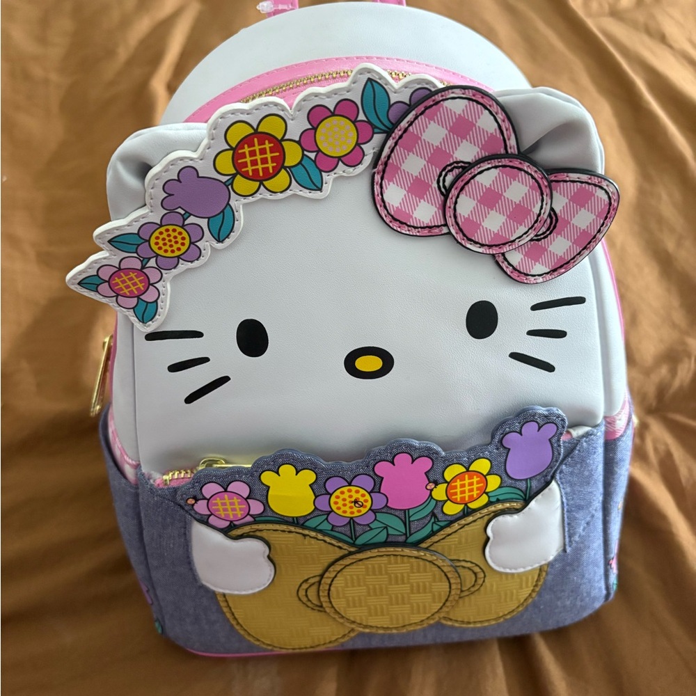 Hello Kitty Sanrio Loungefly - White and Pink